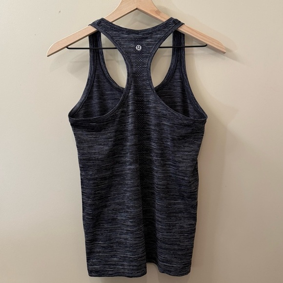 Lululemon Swiftly Speed Racerback Black and Gray Tank Top size 6 - Picture 5 of 6